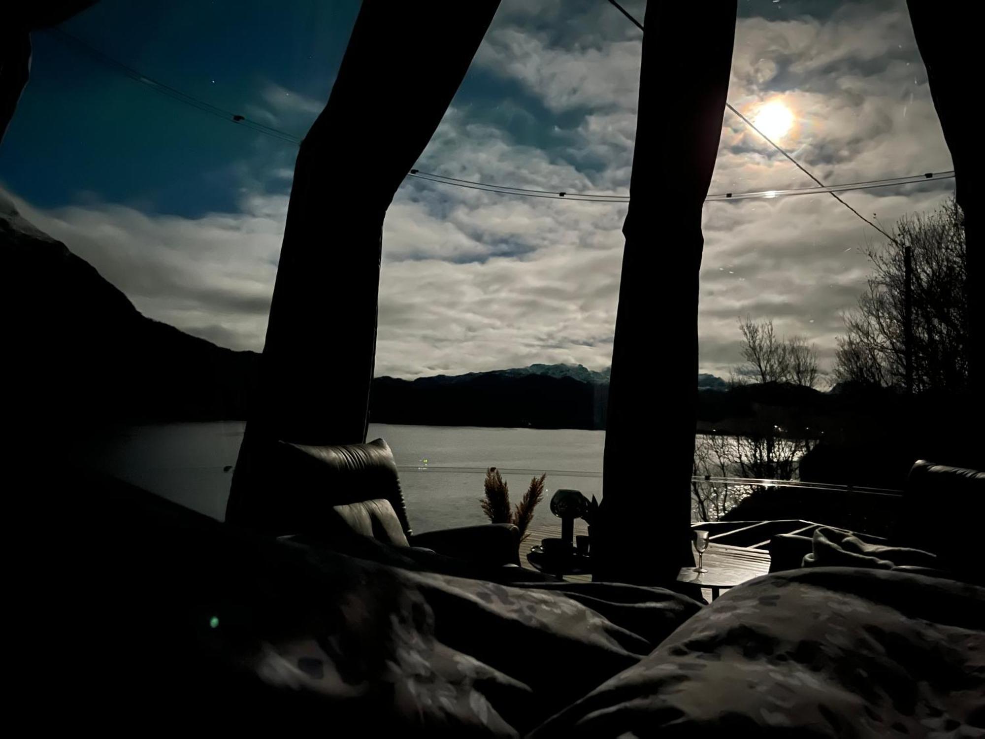Lofoten Glampingdome Myrland 외부 사진